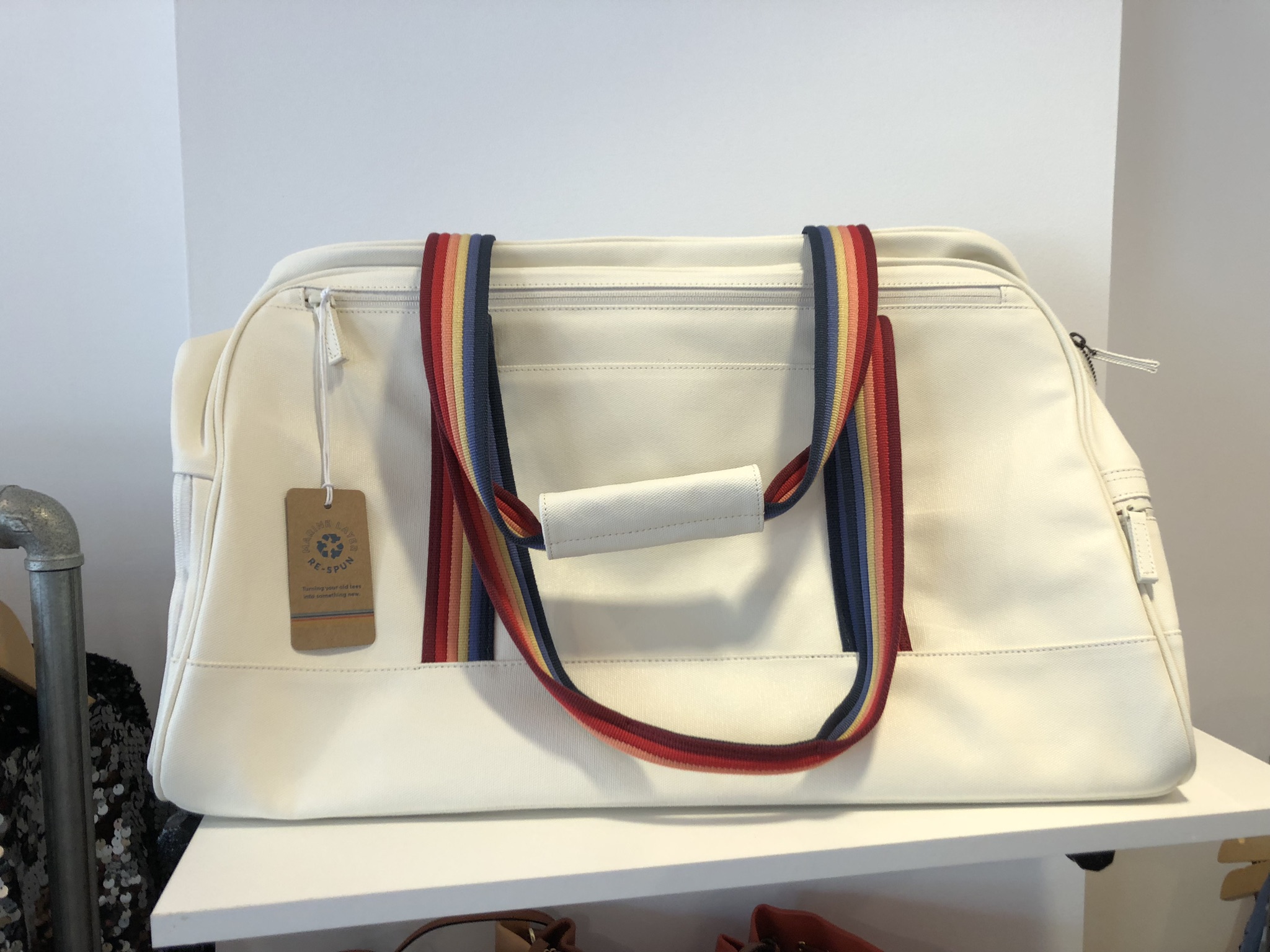 mashpee-shopping-cape-cod-white-handbag